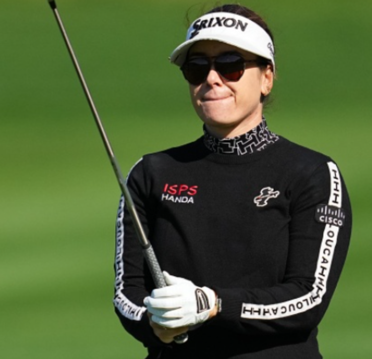 여자 골프프로 우승자